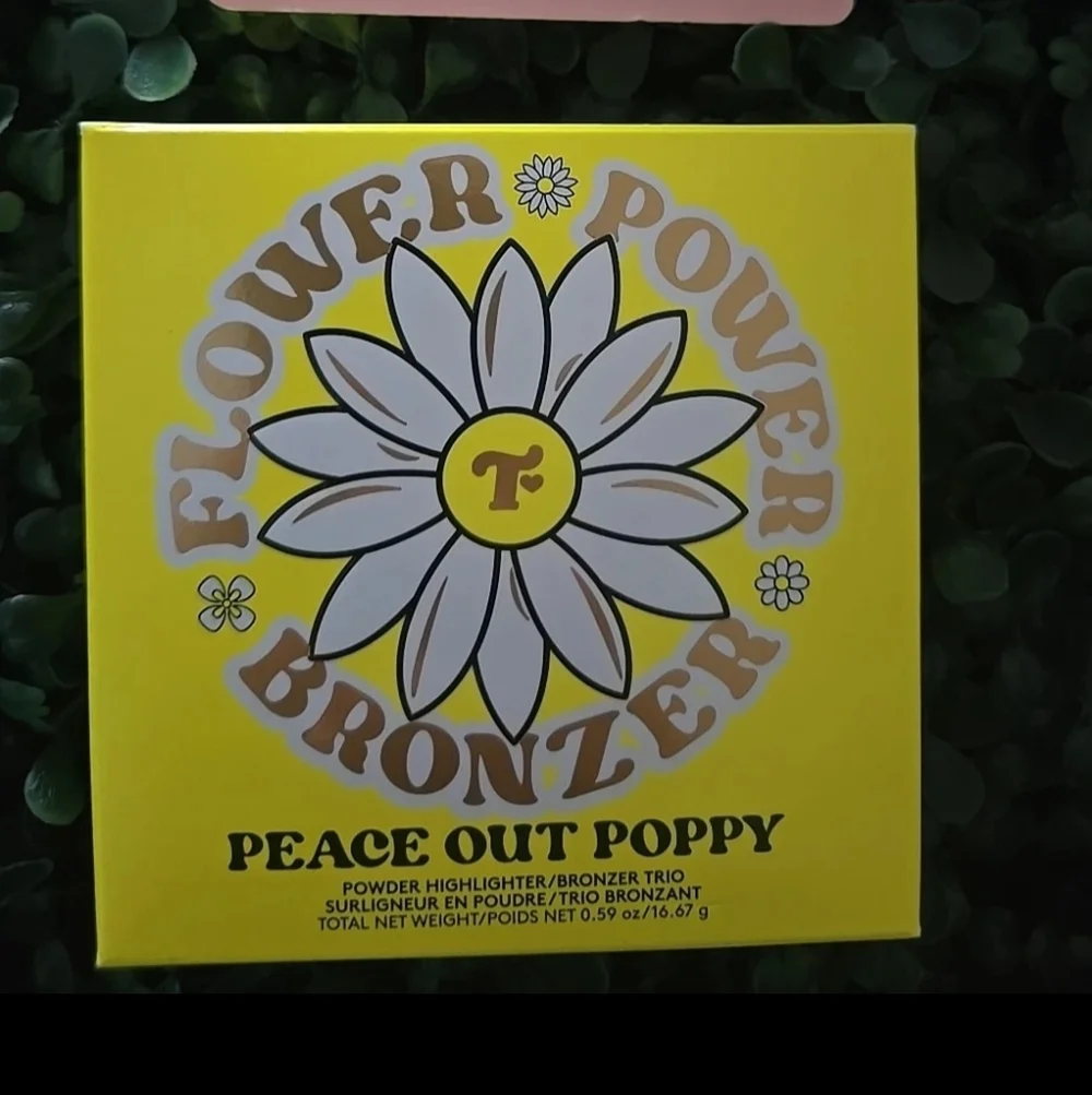 Trixie Cosmetics Flower Power Bronzer Peace Out Poppy NIB Authentic 2157A